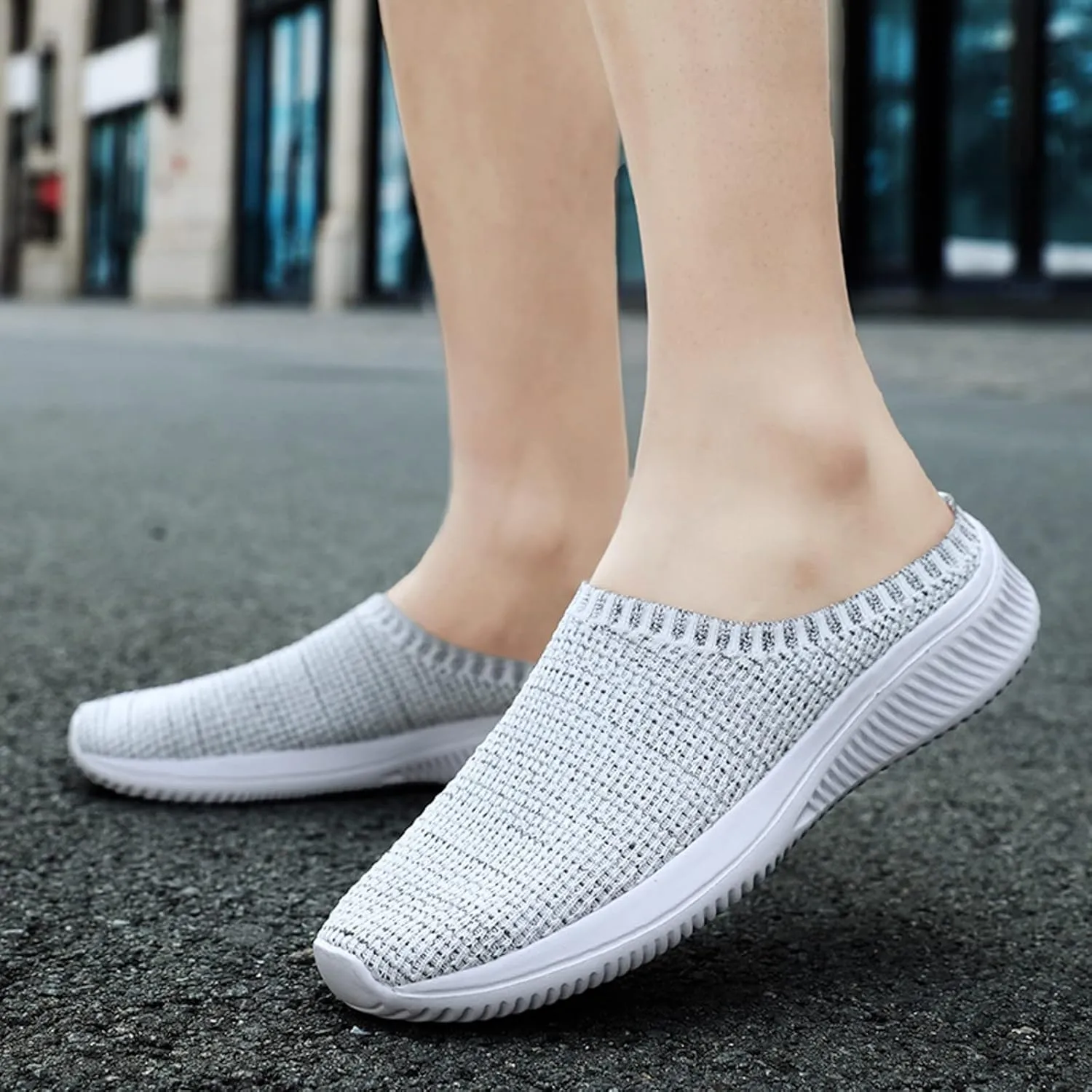 Men Sports Shoes Summer New Pattern Fashion Simple Solid Mesh Breathable Comfortable and Lightweight Mens Sneaker